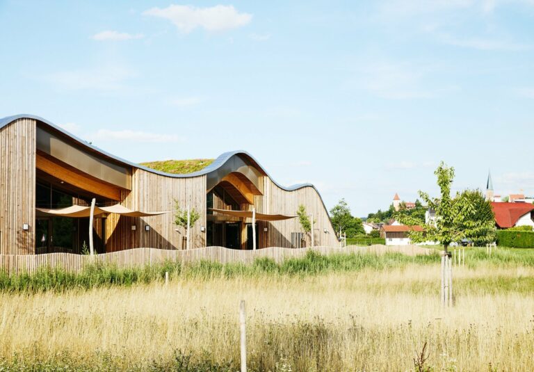 01_Außenansicht Kita_Dingolfing_compressed